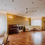 Boutique Maraton 4*