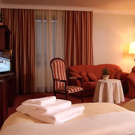 Boutique Maraton Szálloda 4*