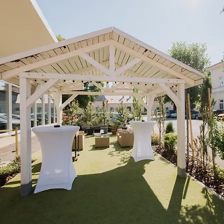Boutique Maraton 4*