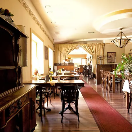 Hotel Boutique Maraton 4*