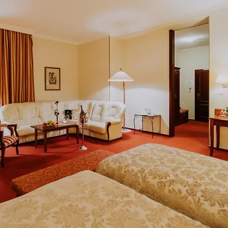 Hotel Boutique Maraton 4*